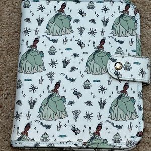 Brand new Stoney Clover Tiana Notebook. Never used.